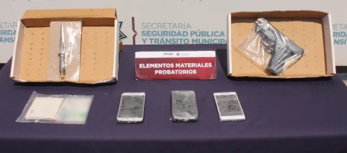 Detuvo policía municipal de Puebla a dos probables asaltantes de transeúntes