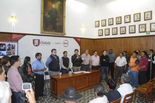 Edil de San Pedro Cholula transparenta recursos para reconstrucción de templos
