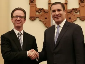 Me comprometo a mantener el rumbo de la transformación y el progreso: Banck
