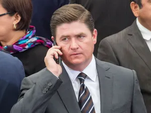Embargan 22 propiedades a Rodrigo Medina y ex funcionarios