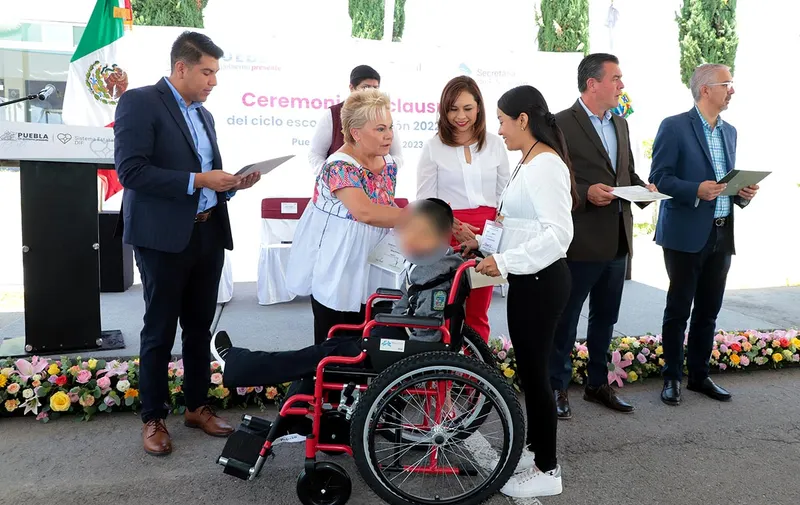 graduacion-casas-de-asistencia-sedif-puebla
