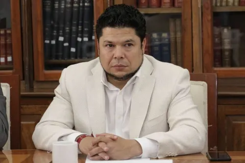 Aprueban en comisiones reforma a la Ley Orgánica de la Administración Pública propuesta por Barbosa