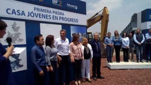 Colocan la primera piedra de la Casa Jóvenes en Progreso en Amozoc de Mota