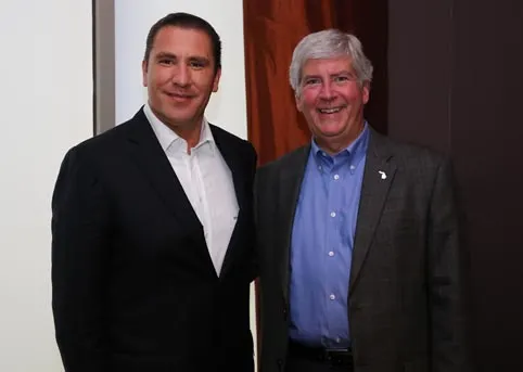 Se reúne RMV con Rick Snyder gobernador de Michigan