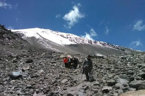 Piden a Protección Civil regule y tenga control sobre las personas que suben a los volcanes