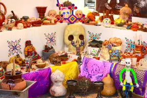 Exhibe la Fototeca Nacional las distintas celebraciones del Día de Muertos
