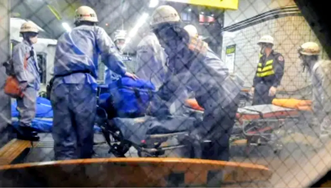 Apuñalamiento masivo en una fábrica de caucho en Japón dejó al menos 15 personas heridas
