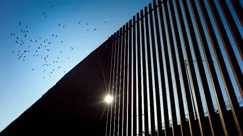 Tribunal reactiva demanda contra el uso de fondos del Pentágono para el muro de Trump