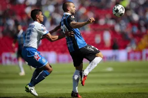 VIDEO: Doble picotazo de Villa y Gallos acaba con el invicto del Puebla