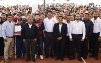 Con trámites y servicios, gobierno estatal contribuye al bienestar de las familias poblanas