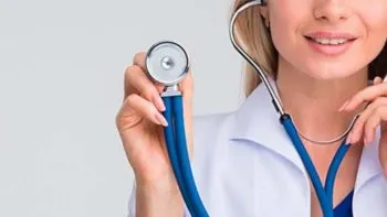 Exhiben abusos en la Secretaría de Salud: una doctora tiene dos plazas al mismo tiempo