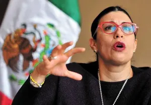 Nombra Peña más relevos en SAT y Hacienda
