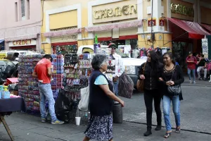 Confirma alcalde avances en reordenamiento de ambulantes