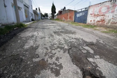 El 63 por ciento de las calles en Puebla capital están en mal estado