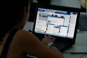 Adolescentes, susceptibles a la delincuencia cibernética