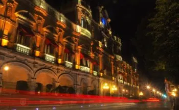¡Nalgas a la pared!: Mambrú manda en el Ayuntamiento del Empleado del Mes desde España