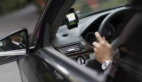 Taxis ejecutivos Pronto no cuentan con registro de autorización, revira SMT