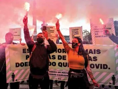 Marchan en Europa por medidas anticovid; segunda ola