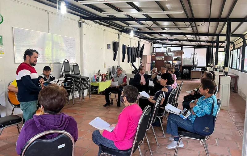 Con compromiso y cariño, la presidenta Ariadna Ayala fortalece la atención a adultos mayores en el DIF Atlixco