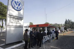 Propone VW a gremio 3 por ciento de aumento salarial