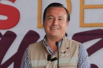 Ignacio Mier y concesionarias de Puebla se salvan de sanción por difundir informe de labores