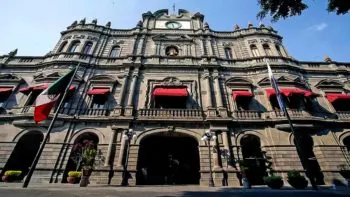 La alcaldía de Puebla, muy cuesta arriba para la oposición
