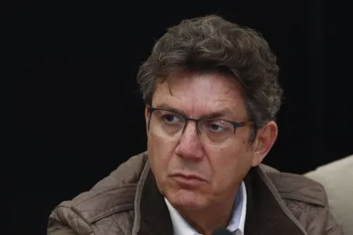 Vega Rayet a favor de consulta a la base y renovación de dirigencia estatal PRI