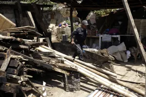 Suman 38 las muertes por paso de tormenta Earl