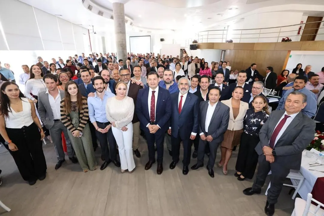 Armenta Reunion Aeco