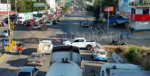 De nuevo; Sección 22 retiene camiones en Oaxaca