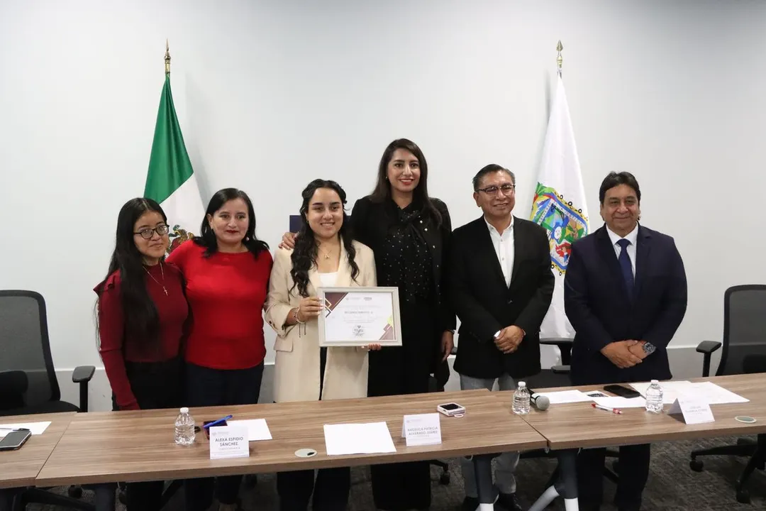 Congreso Pue Reconocimiento A Jovenes