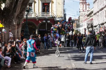“Respetemos al Centro Histórico”, pide Pepe Chedraui a organizaciones de Payasos de Puebla