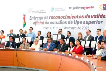 El Gobierno de Puebla reconoce labor de las universidades privadas en el estado