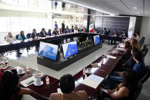 Trabajo conjunto entre padres de familia y docentes es prioridad para el gobierno de Tony Gali