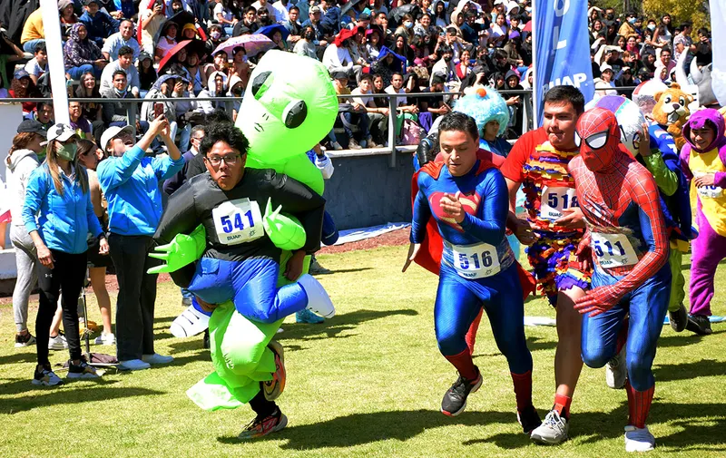 buap-carrera-de-botargas-dia-amor-amistad