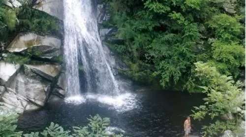 Asaltan a pareja de turistas en cascada de Xicotepec; violan a la mujer