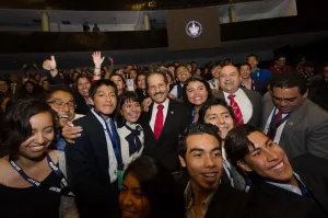 Convoca rector de la BUAP a defender recursos para la educación