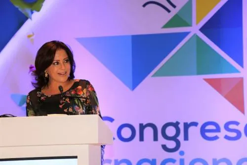 Dinorah López de Gali refrenda compromiso con el bienestar de la niñez poblana