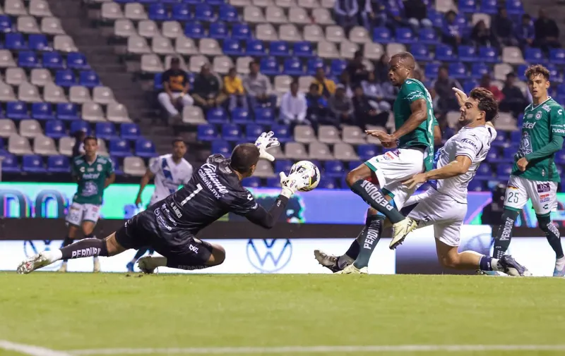 puebla-vs-leon-apertura-24