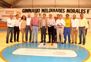 Inaugura Lastiri gimnasio en el municipio de Libres