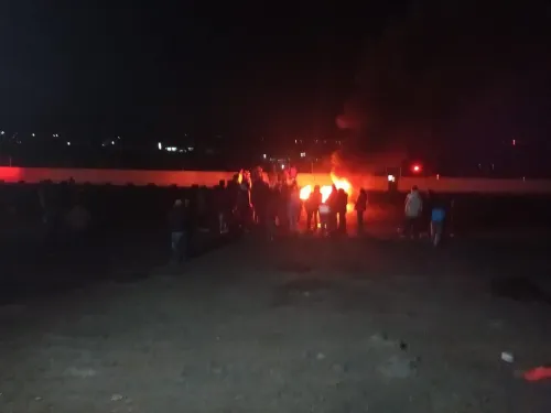 Bloquean la México- Puebla, denuncian violación de una menor