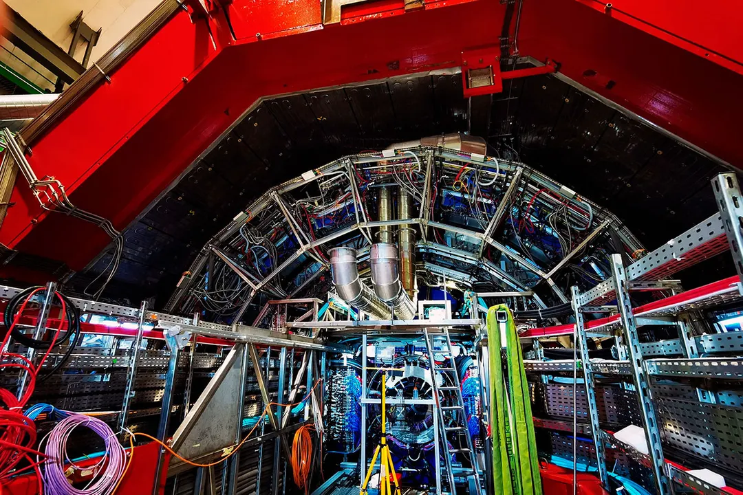 Buap Alumnos Doctorado Fisica Aplicada Lhc Cern