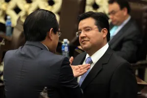 Zaldívar dejará la presidencia de la Comisión de Asuntos Municipales