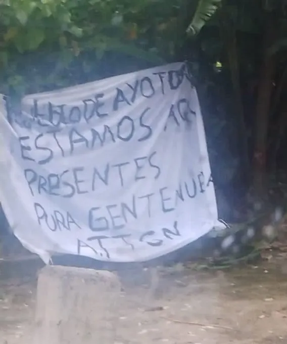 Narcomantas colocadas en Ayotoxco