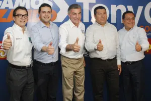 Invitan a los candidatos a sostener diálogos abiertos con universitarios