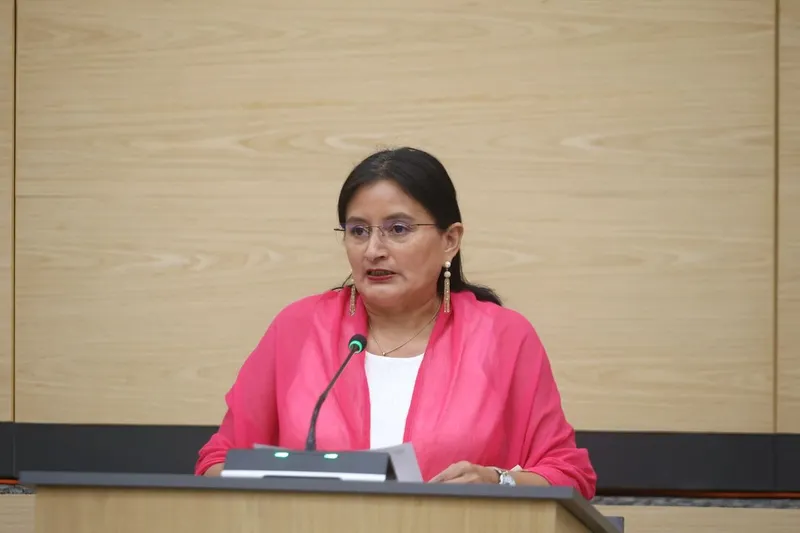 esther-martinez-romano