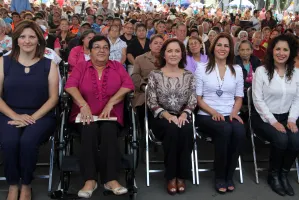 SMDIF instalará tobogán y pista de hielo en temporada navideña