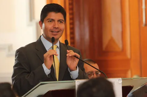 A un lado, comentarios malintencionados: Rivera Pérez