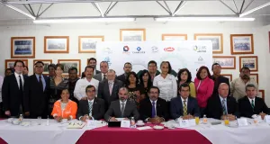 CCE se reúne con abanderados de partidos minoritarios