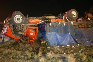 Suman 7 peregrinos muertos tras accidente en la México-Puebla